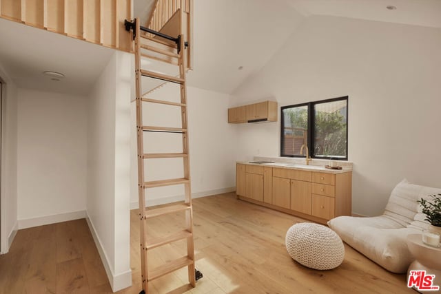 534 N Bronson Avenue, Los Angeles, CA 90004 — photo 45 of 48