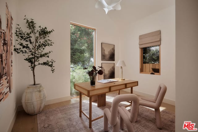 534 N Bronson Avenue, Los Angeles, CA 90004 — photo 8 of 48