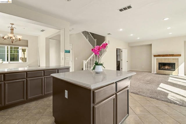 574 Altessa Ct, Brentwood, CA 94513 — photo 13 of 50