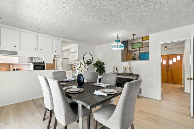 20601 Kingsbury Street, Los Angeles, CA 91311 — photo 10 of 34