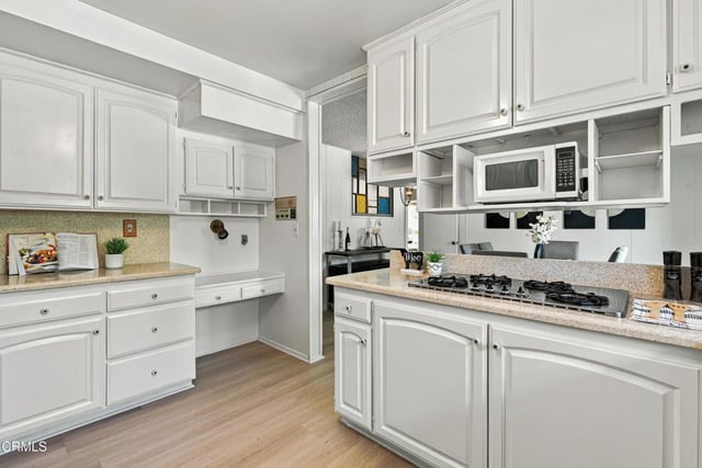 20601 Kingsbury Street, Los Angeles, CA 91311 — photo 15 of 34