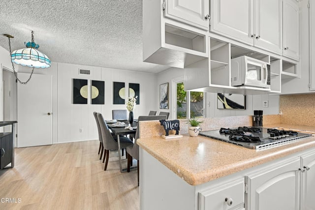 20601 Kingsbury Street, Los Angeles, CA 91311 — photo 16 of 34