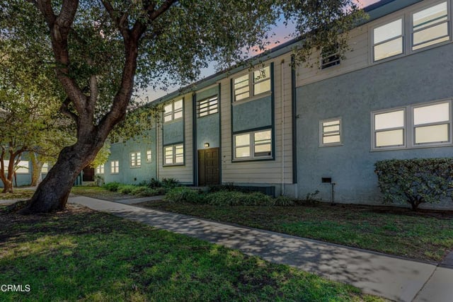 3634 Kalsman Drive 4, Los Angeles, CA 90016 — photo 2 of 31