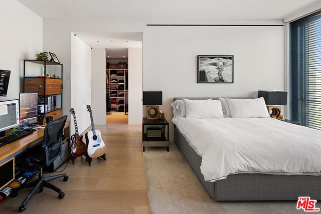 9040 W Sunset Boulevard 1004, West Hollywood, CA 90069 — photo 16 of 30