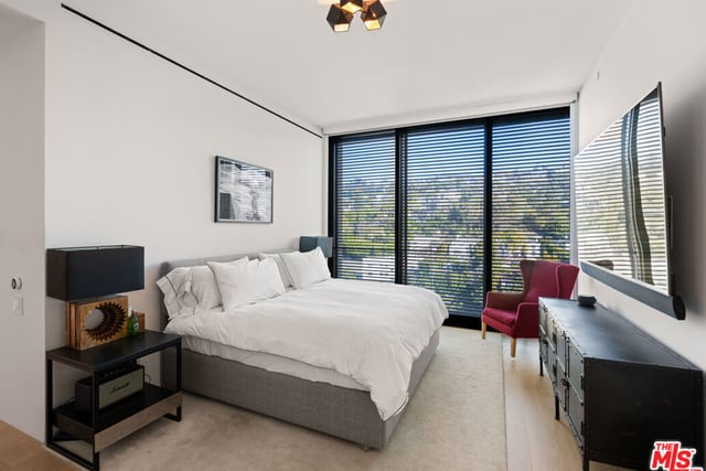 9040 W Sunset Boulevard 1004, West Hollywood, CA 90069 — photo 17 of 30