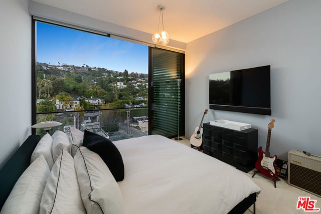 9040 W Sunset Boulevard 1004, West Hollywood, CA 90069 — photo 22 of 30