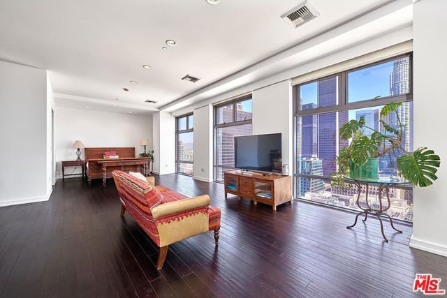801 S Grand Avenue 2106, Los Angeles, CA 90017 — photo 7 of 28