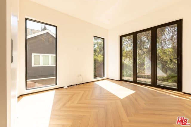 837 Waterloo Street, Los Angeles, CA 90026 — photo 4 of 13