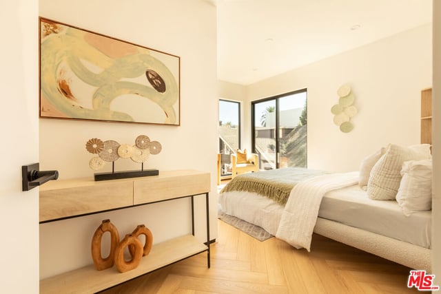 837 Waterloo Street, Los Angeles, CA 90026 — photo 5 of 13