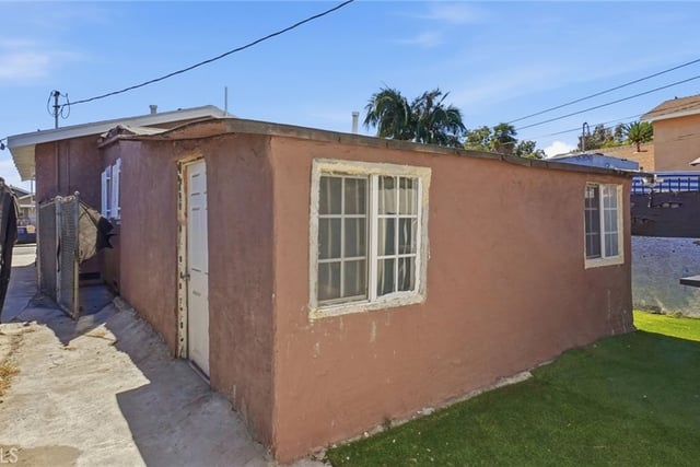 201 E 111th Place, Los Angeles, CA 90061 — photo 38 of 48