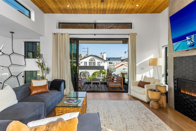 171 Savona Walk, Long Beach, CA 90803 — photo 12 of 59