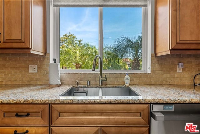 8817 Encino Avenue, Los Angeles, CA 91325 — photo 26 of 65