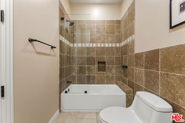 8817 Encino Avenue, Los Angeles, CA 91325 — photo 39 of 65