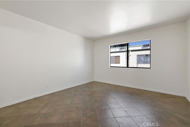 7550 Zombar 11, Van Nuys, CA 91406 — photo 26 of 39