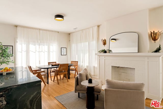 818 Palms Boulevard, Venice, CA 90291 — photo 12 of 64