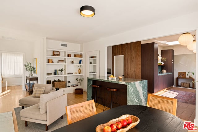 818 Palms Boulevard, Venice, CA 90291 — photo 22 of 64