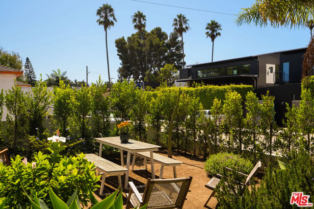 818 Palms Boulevard, Venice, CA 90291 — photo 6 of 64