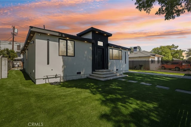 14235 Burton, Panorama City, CA 91402 — photo 34 of 40