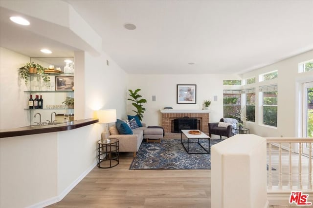 22322 Cairnloch Street, Calabasas, CA 91302 — photo 9 of 38