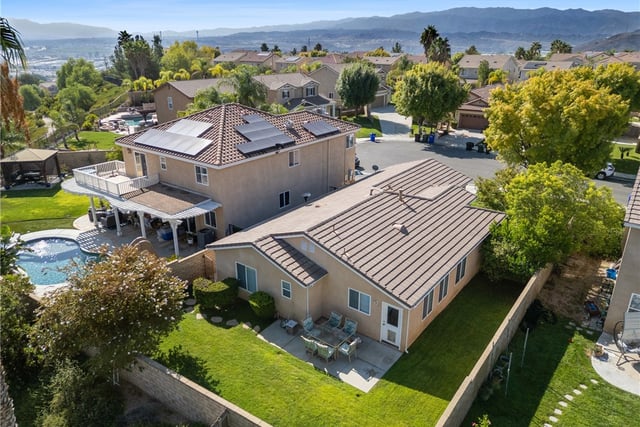 28215 Somerset Court, Castaic, CA 91384 — photo 20 of 24