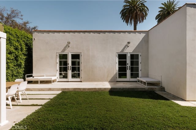 1111 S Plymouth Boulevard, Los Angeles, CA 90019 — photo 27 of 34