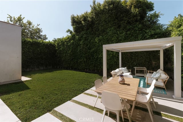 1111 S Plymouth Boulevard, Los Angeles, CA 90019 — photo 29 of 34