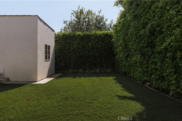 1111 S Plymouth Boulevard, Los Angeles, CA 90019 — photo 31 of 34