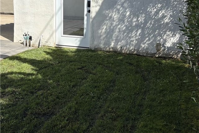 1260 W 81st, Los Angeles, CA 90044 — photo 26 of 27