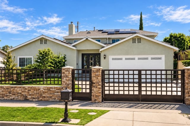 11138 Collett Avenue, Granada Hills, CA 91344 — photo 3 of 14
