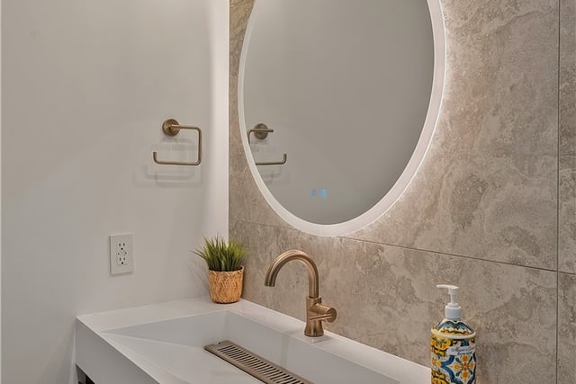 5715 Troost Avenue, North Hollywood, CA 91601 — photo 20 of 27