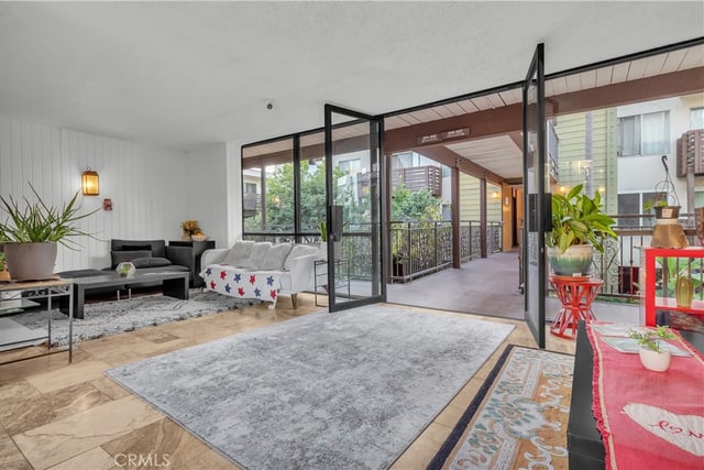 525 S Ardmore 253, Los Angeles, CA 90020 — photo 13 of 24