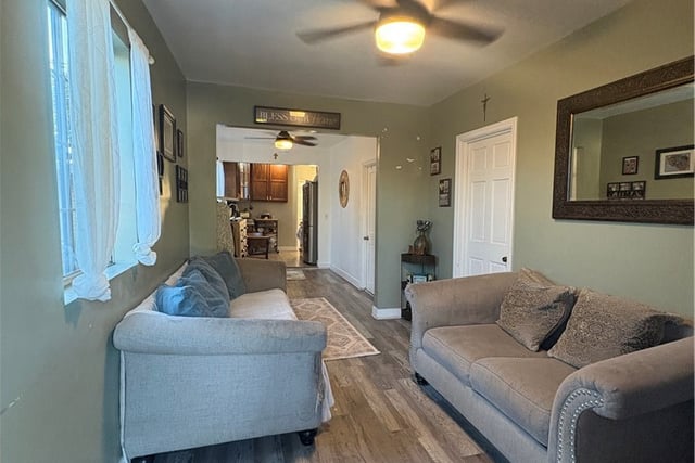 225 S Kern, Los Angeles, CA 90022 — photo 4 of 17