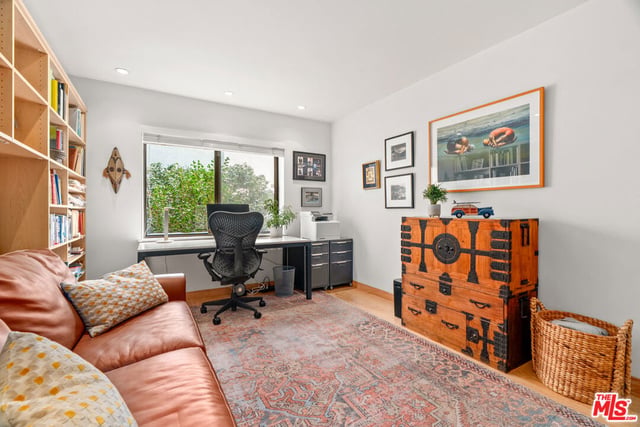 140 Ocean Park Boulevard 425, Santa Monica, CA 90405 — photo 32 of 46