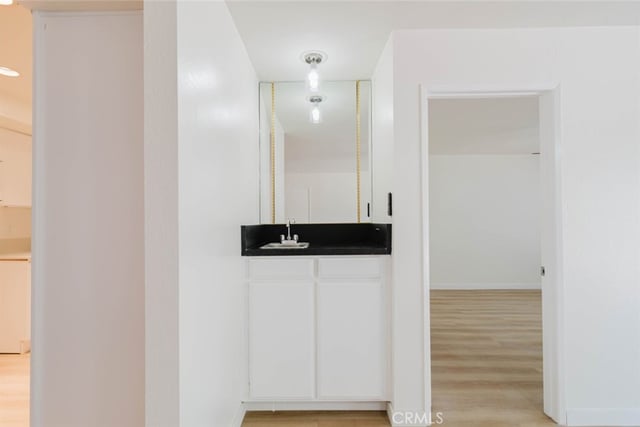 620 N Kenwood Street 208, Glendale, CA 91206 — photo 11 of 32