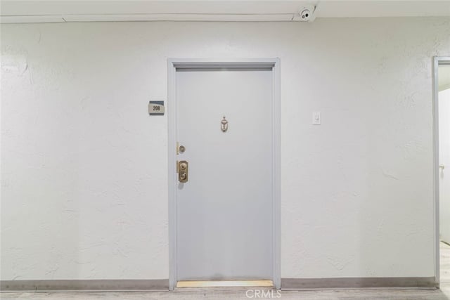 620 N Kenwood Street 208, Glendale, CA 91206 — photo 2 of 32
