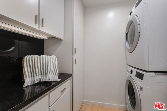 10445 Wilshire Boulevard 1402, Los Angeles, CA 90024 — photo 17 of 38