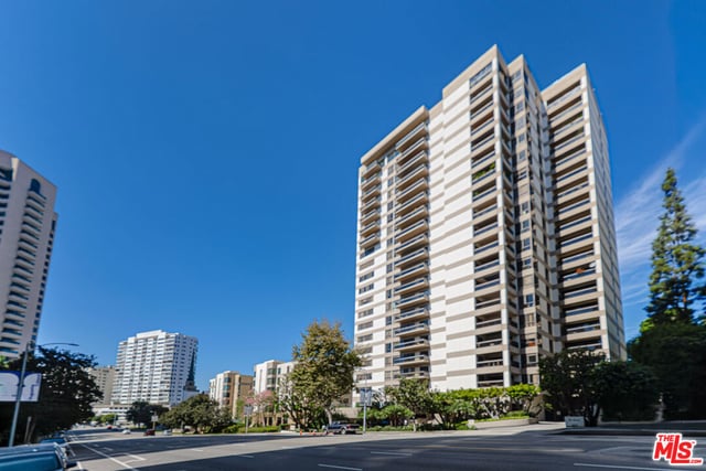 10445 Wilshire Boulevard 1402, Los Angeles, CA 90024 — photo 3 of 38