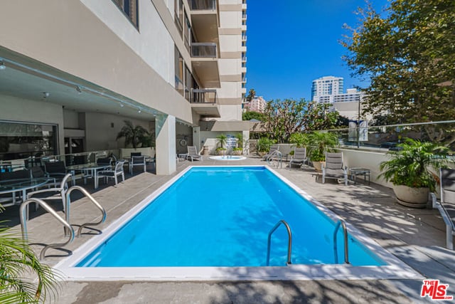 10445 Wilshire Boulevard 1402, Los Angeles, CA 90024 — photo 34 of 38