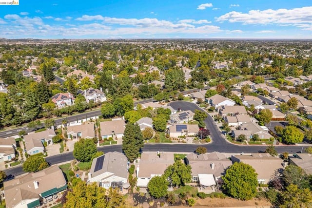1751 Crispin Dr, Brentwood, CA 94513 — photo 11 of 46