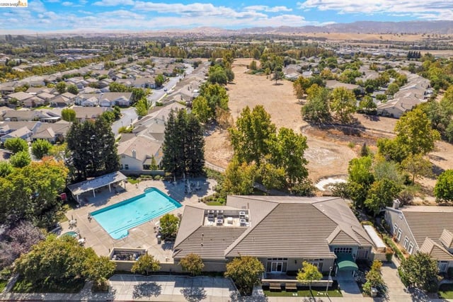 1751 Crispin Dr, Brentwood, CA 94513 — photo 15 of 46