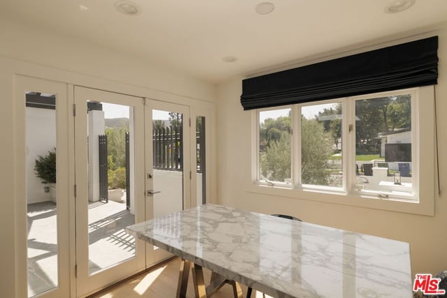 18623 Palomino Drive, Tarzana, CA 91356 — photo 24 of 40