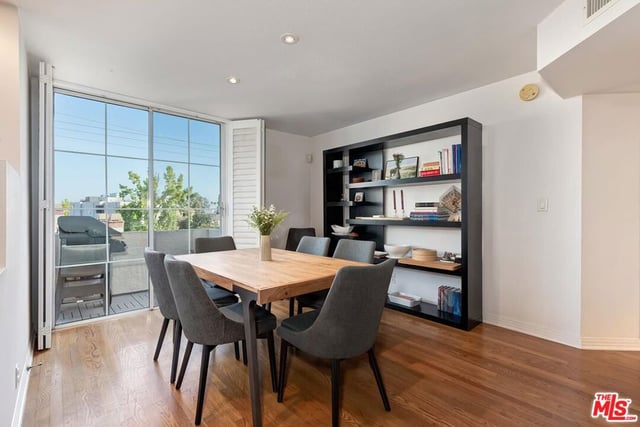 10608 Wilkins Avenue 303, Los Angeles, CA 90024 — photo 3 of 23