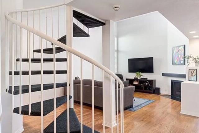 10608 Wilkins Avenue 303, Los Angeles, CA 90024 — photo 5 of 23