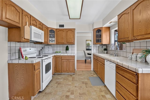 1154 La Rosa, Arcadia, CA 91007 — photo 8 of 56