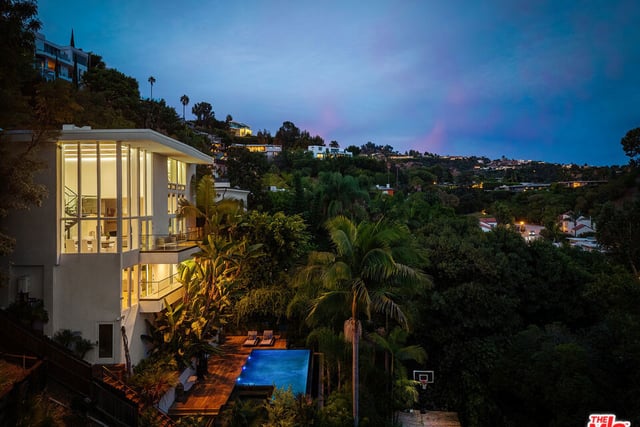 9340 Readcrest Drive, Beverly Hills, CA 90210 — photo 3 of 47
