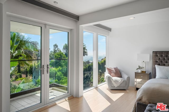 9340 Readcrest Drive, Beverly Hills, CA 90210 — photo 42 of 47