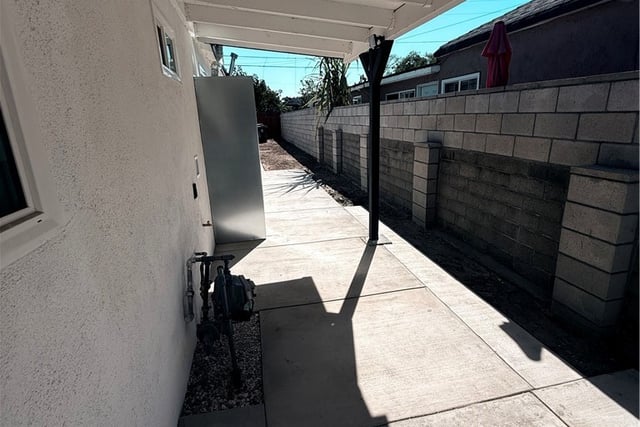 4956 E San Carlos, Compton, CA 90221 — photo 10 of 16