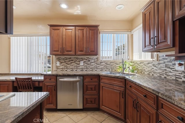 13003 Daphne, Gardena, CA 90249 — photo 10 of 24