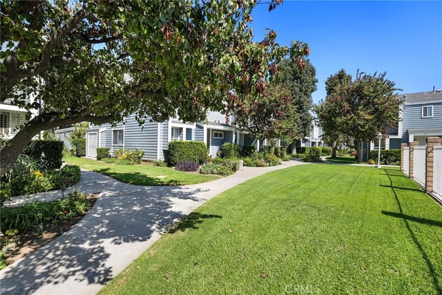 15735 Nordhoff Street 19, North Hills, CA 91343 — photo 39 of 51