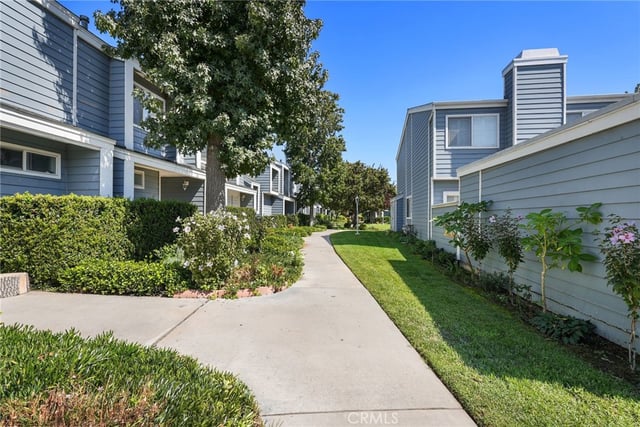 15735 Nordhoff Street 19, North Hills, CA 91343 — photo 43 of 51
